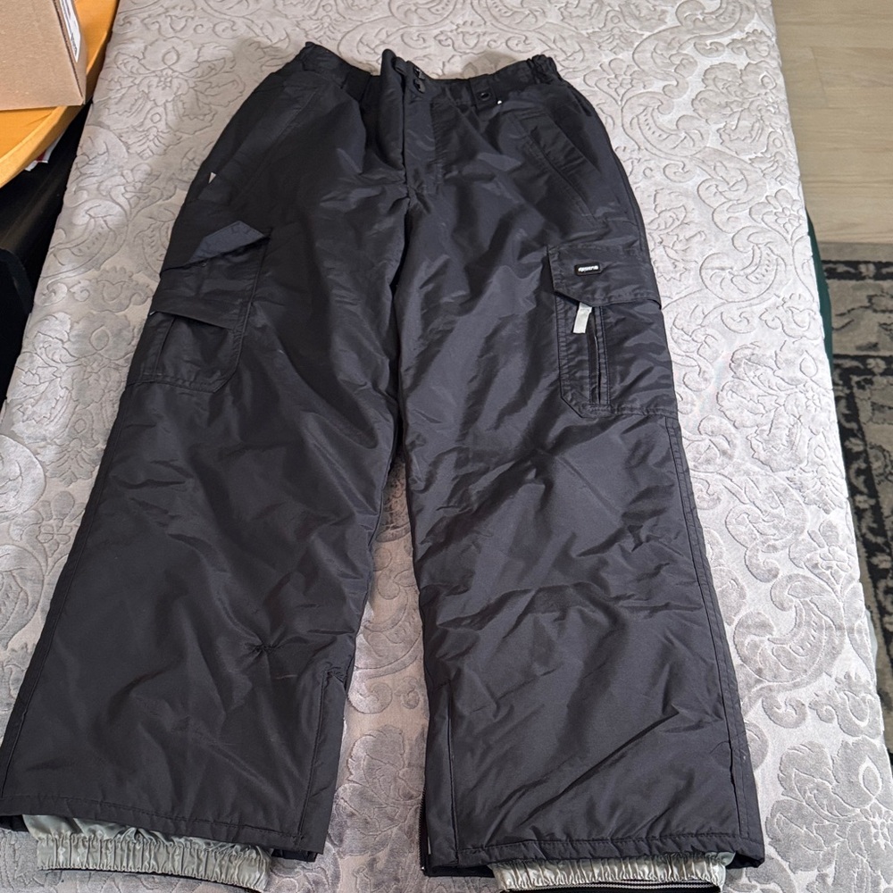 Rip zone 5K mm boys youth Black Cargo snow ski snowboarding Pants Sz M
